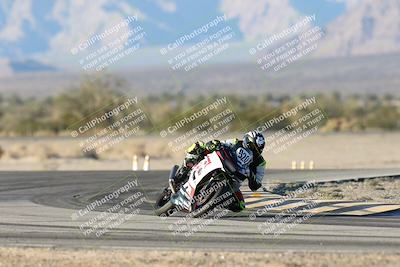 media/Dec-07-2025-CVMA (Sun) [[3e7d2de5dc]]/Race 18-Formula Twins-Formula 40 UL/